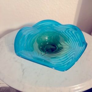 Beautiful glass bowl approx 12 inches x 4.5 inches